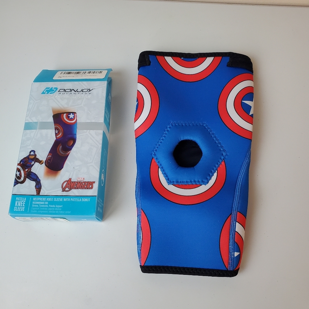 DONJOY Marvel Captain America Neoprene Knee Sleeve w Patella Donut, 11 x 12"